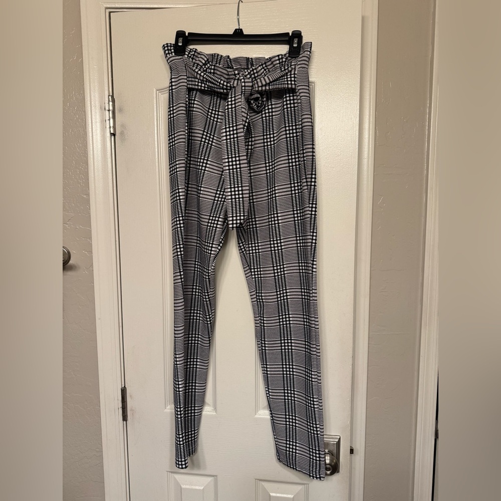 EUC SHEIN dress pant with tie waist